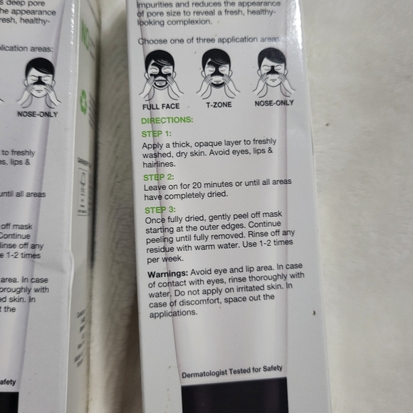 Garnier SkinActive Charcoal Black Mask - Picture 4 of 9